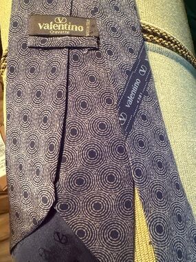 Valentino Navy and Light Gray Concentric Circle Silk Tie
